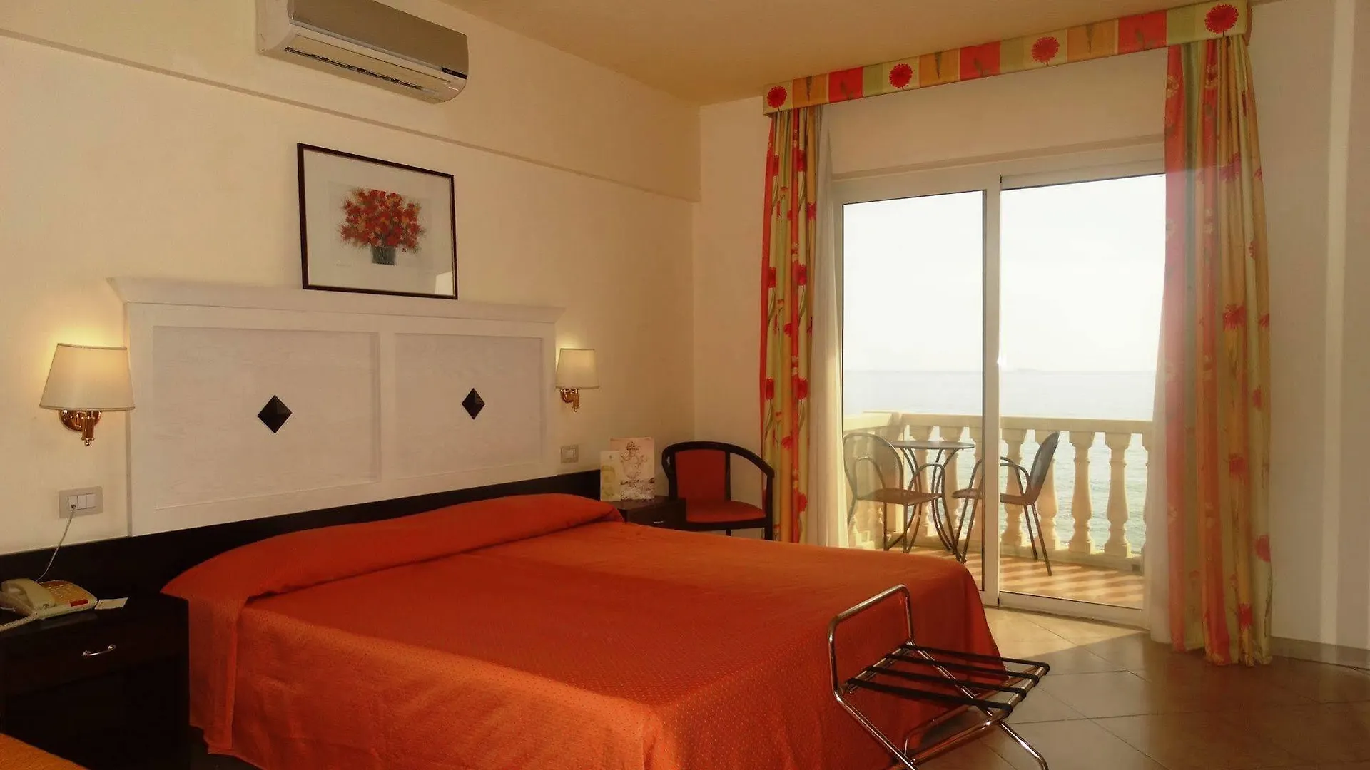 Hotel Orizzonte Letojanni 4*,